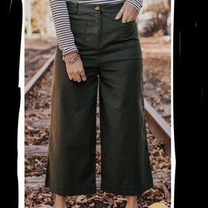 NWT trousers bought from Roolee